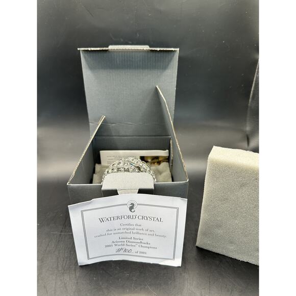 2001 Diamondbacks World Series Champions Waterford Crystal Baseball 900 of 2001 - Picture 2 of 11